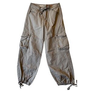 Pilcro Baggy relaxed cargo pants 25 Petite Gray Wide leg Mid rise waist Anthro
